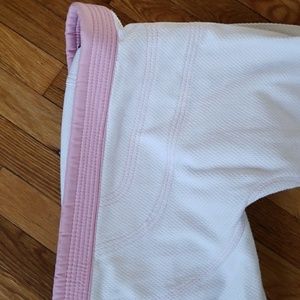 PROMO USA WOMANS NWOT KARATE GI